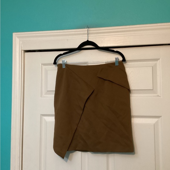 💥PRICE DROP💥 Gucci Skirt - Picture 1 of 5